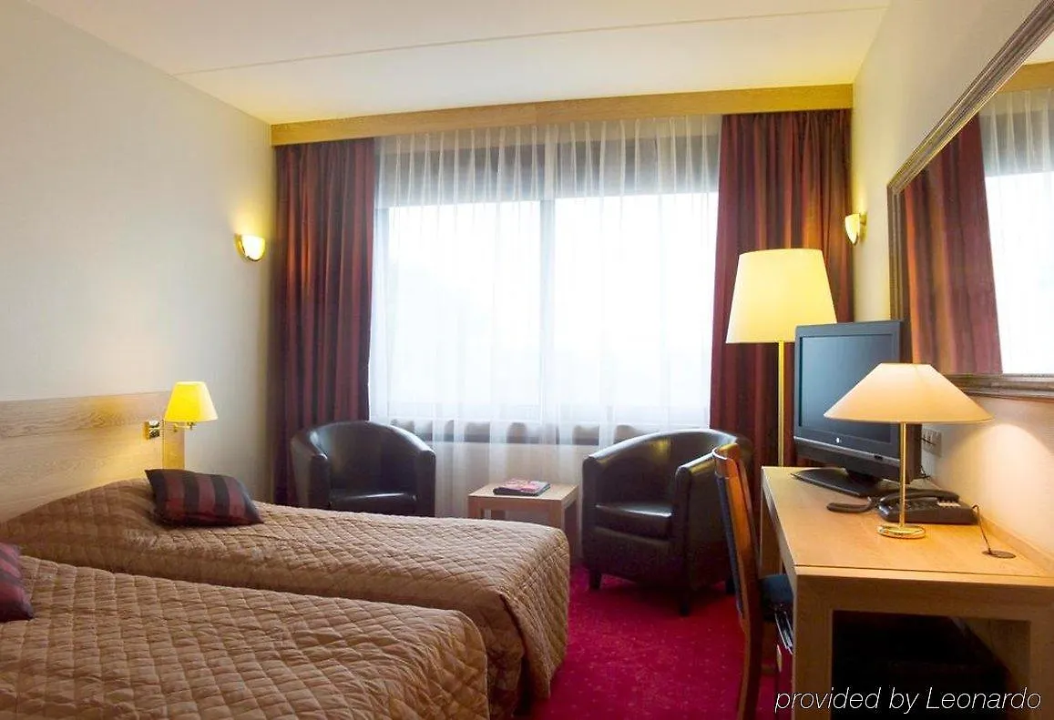 Bastion Hotel Amsterdam Amstel 3*,  Holland